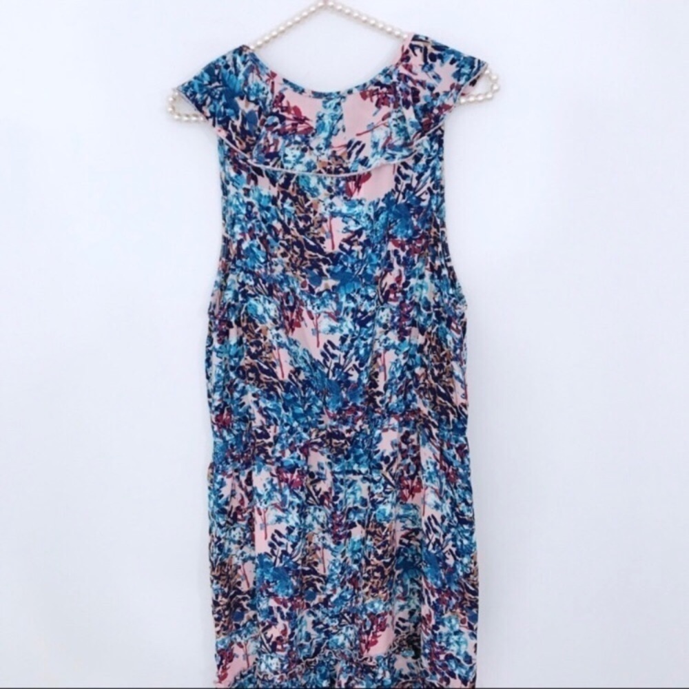 New Parker Keyhole Ruffled Dress - Picture 4 of 6